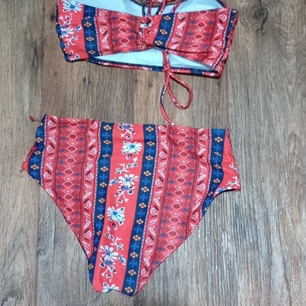 Trendy Red and Blue Bikini Set